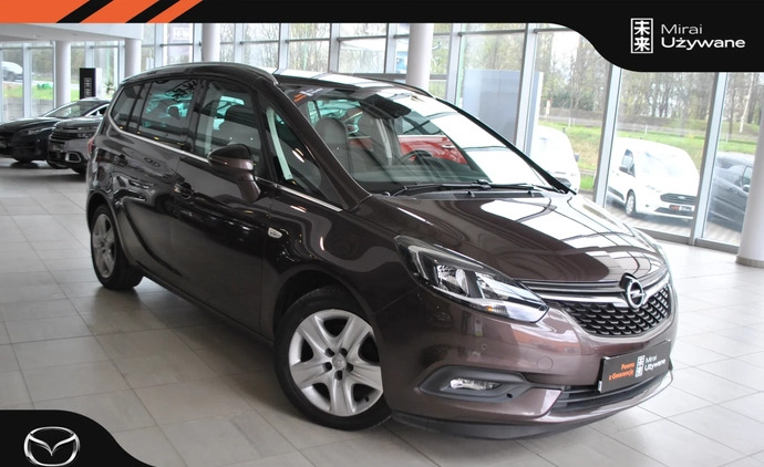 podkarpackie Opel Zafira cena 64900 przebieg: 137000, rok produkcji 2018 z Ostroróg